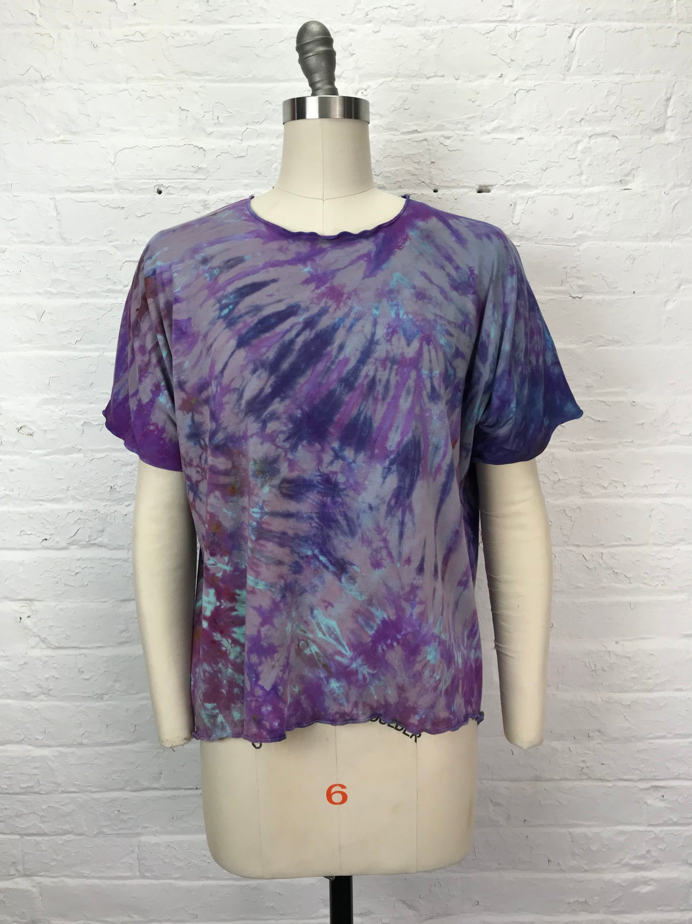 Juni Short Sleeve Shirt in Lavender Crystal- One Size