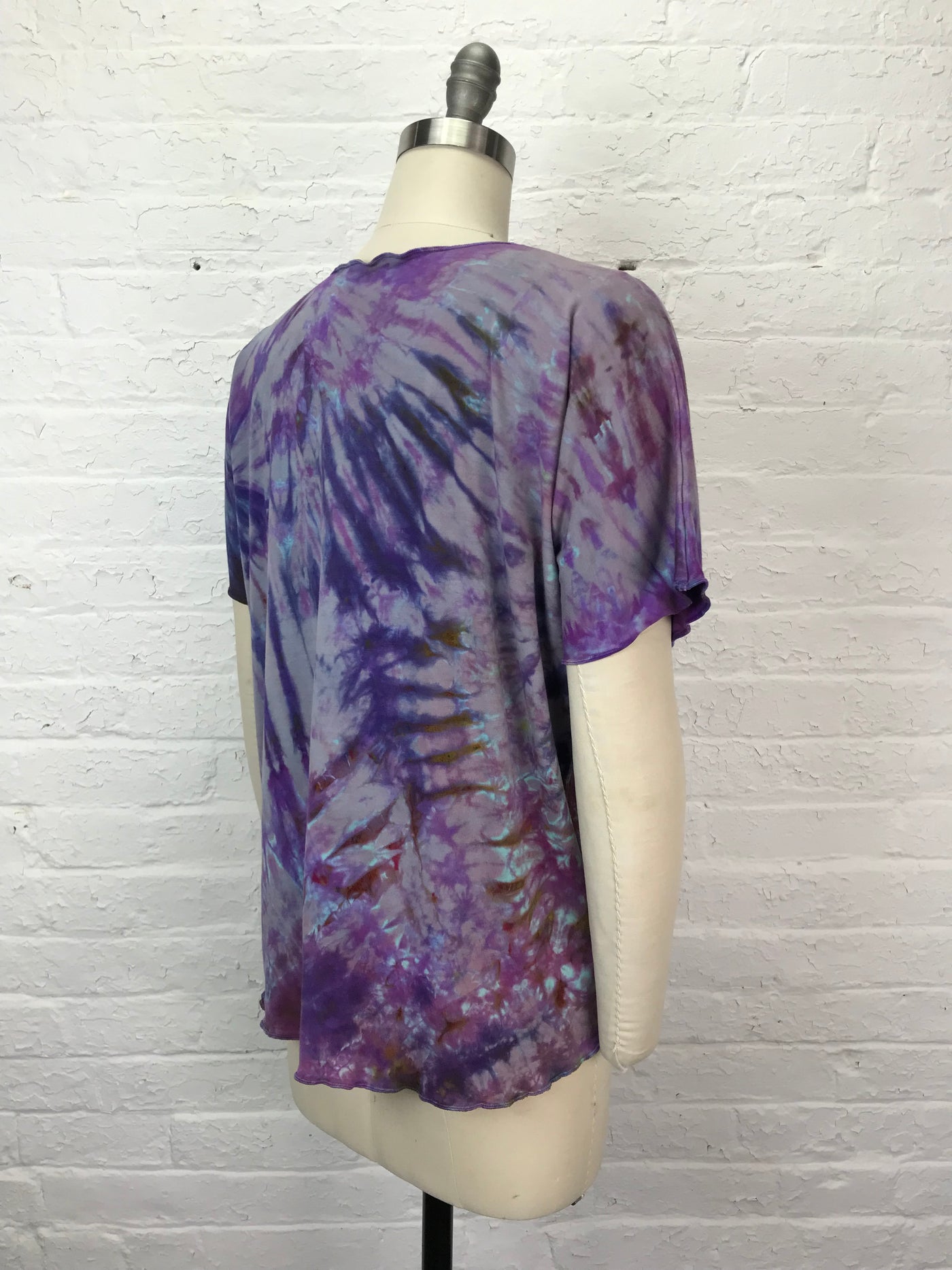 Juni Short Sleeve Shirt in Lavender Crystal- One Size