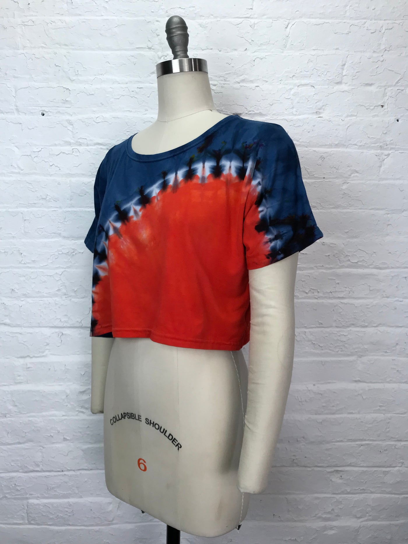 Astrid Crop Top in Seventies Sunset - One Size