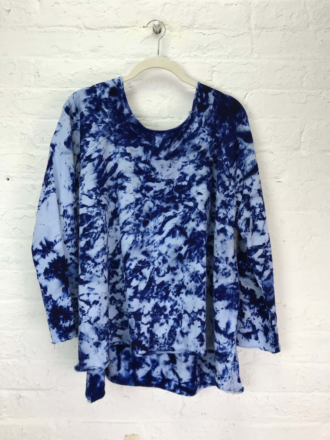 Fleece Raglan Sweatshirt in Bewitching Blue Sparkle