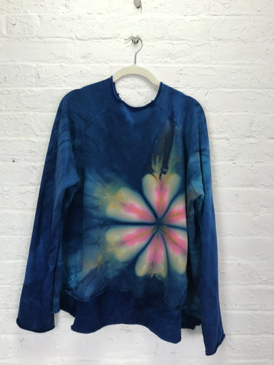 Fleece Raglan Sweatshirt in Mountain Blossom