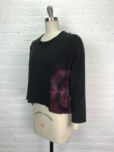 Cropped Fleece Raglan Sweatshirt in Purple Circle - Medium