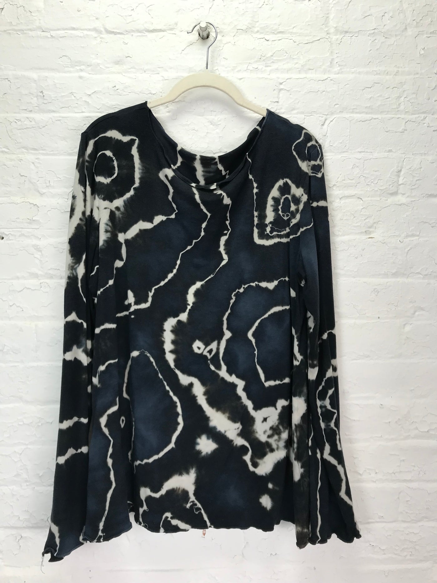 Rose Long Sleeve Tunic in Black Marble