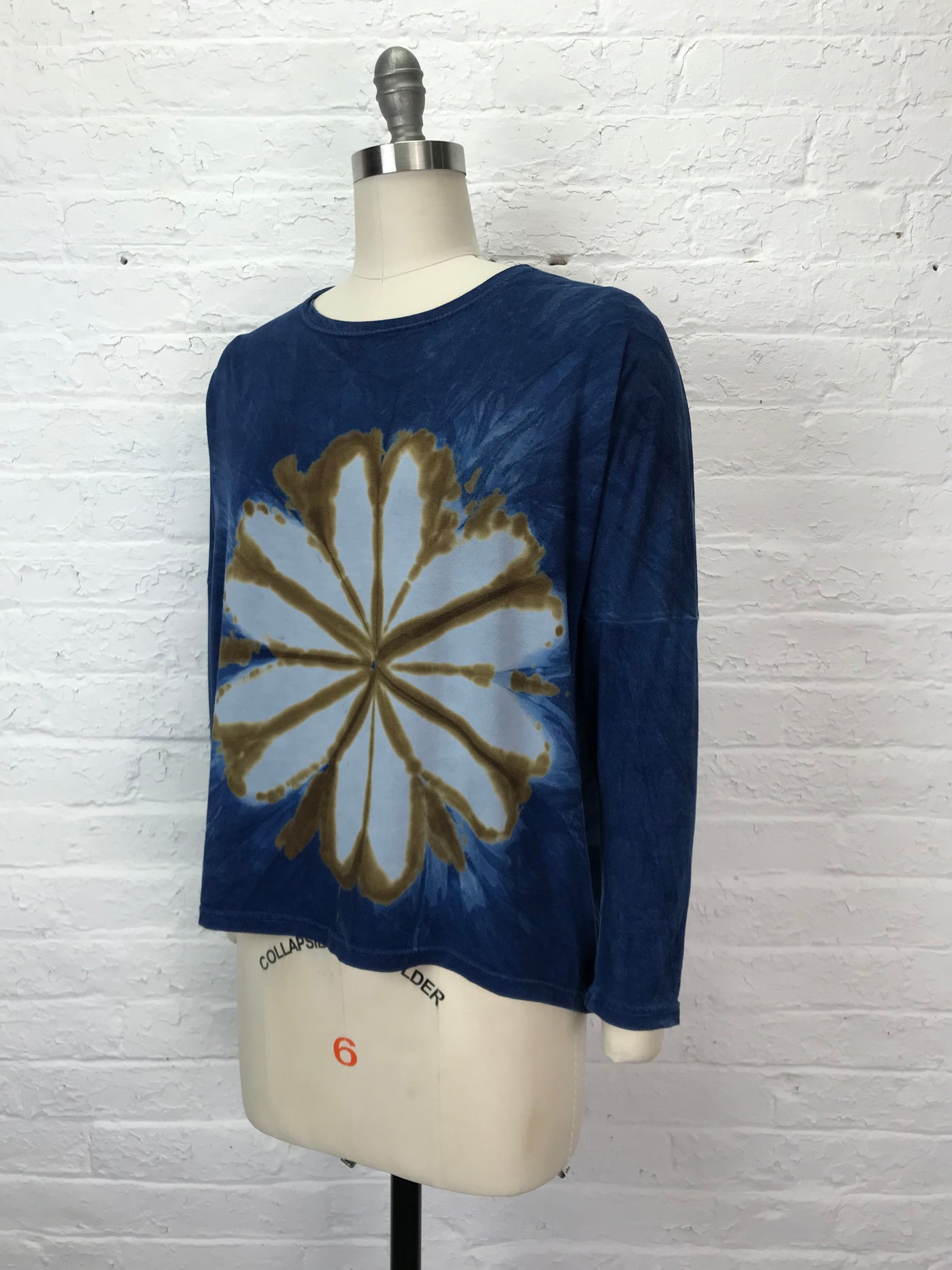 Long Sleeve Leni Top in Indigo Blossom- One Size