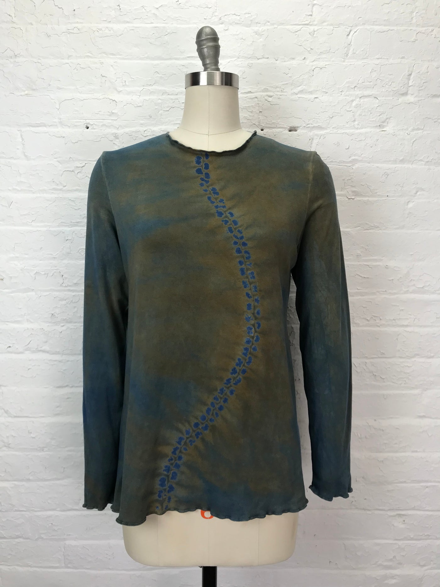 Jane Long Sleeve Top in Indigo Stitched Yin Yang - Large