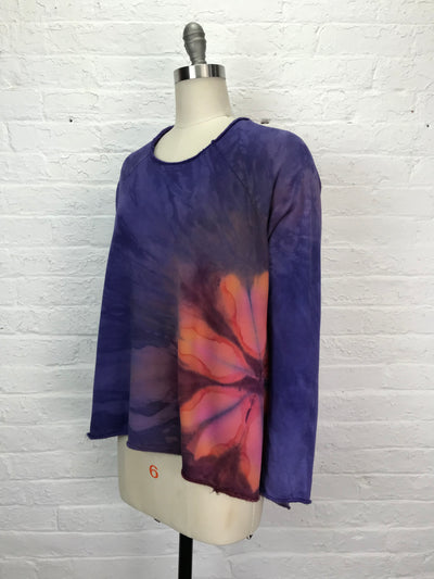 Fleece Raglan Sweatshirt in Red Daisy - Medium