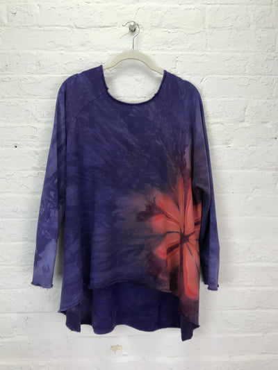 Fleece Raglan Sweatshirt in Red Daisy - Medium