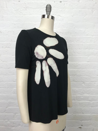 Short Sleeve Top in White Flower - Large