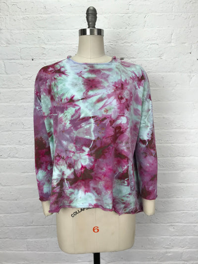 Fleece Raglan Sweatshirt in Raspberries on Ice - One Size