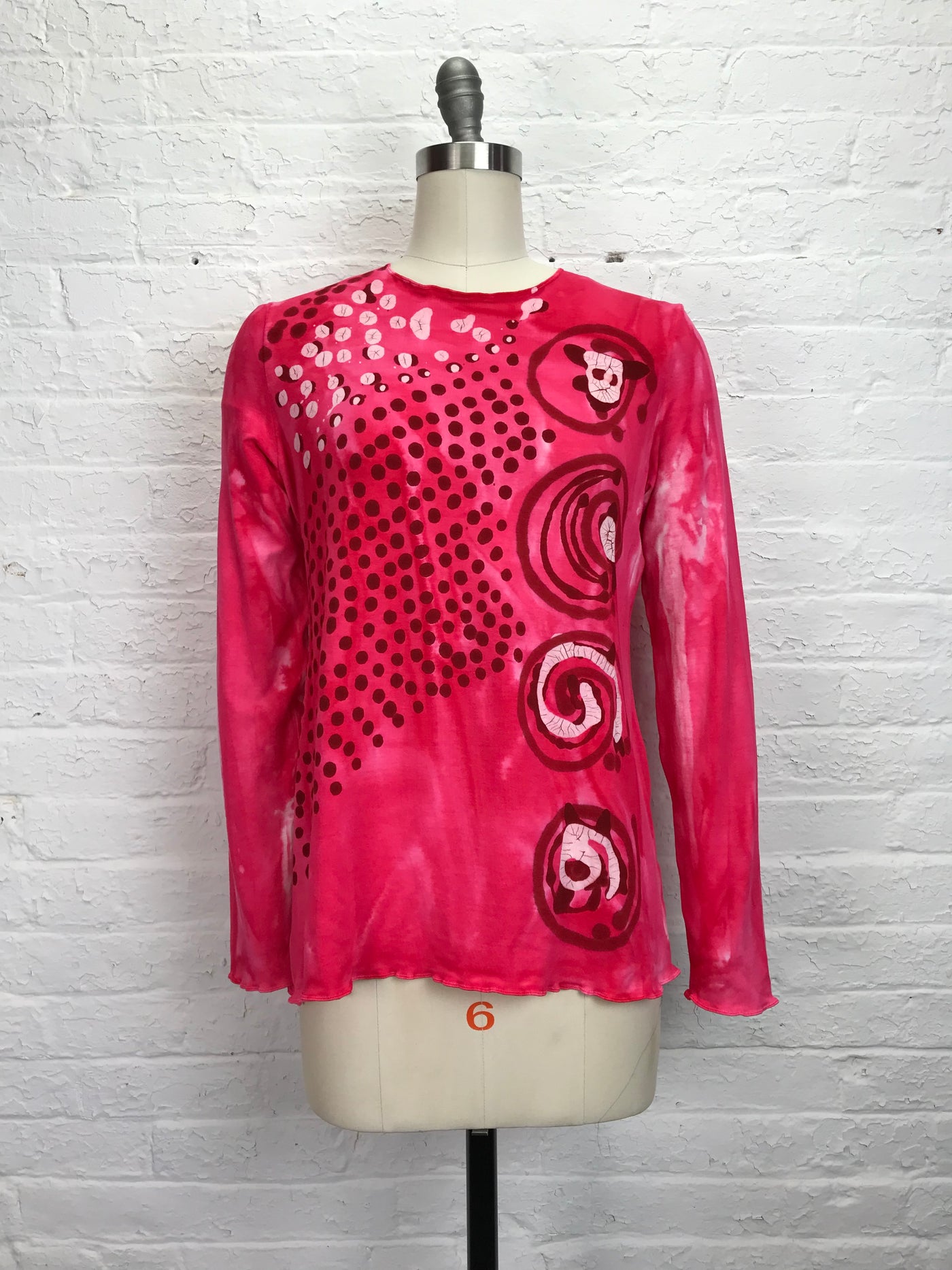 Jane Long Sleeve Top in Hot Pink Hypnosis - Large