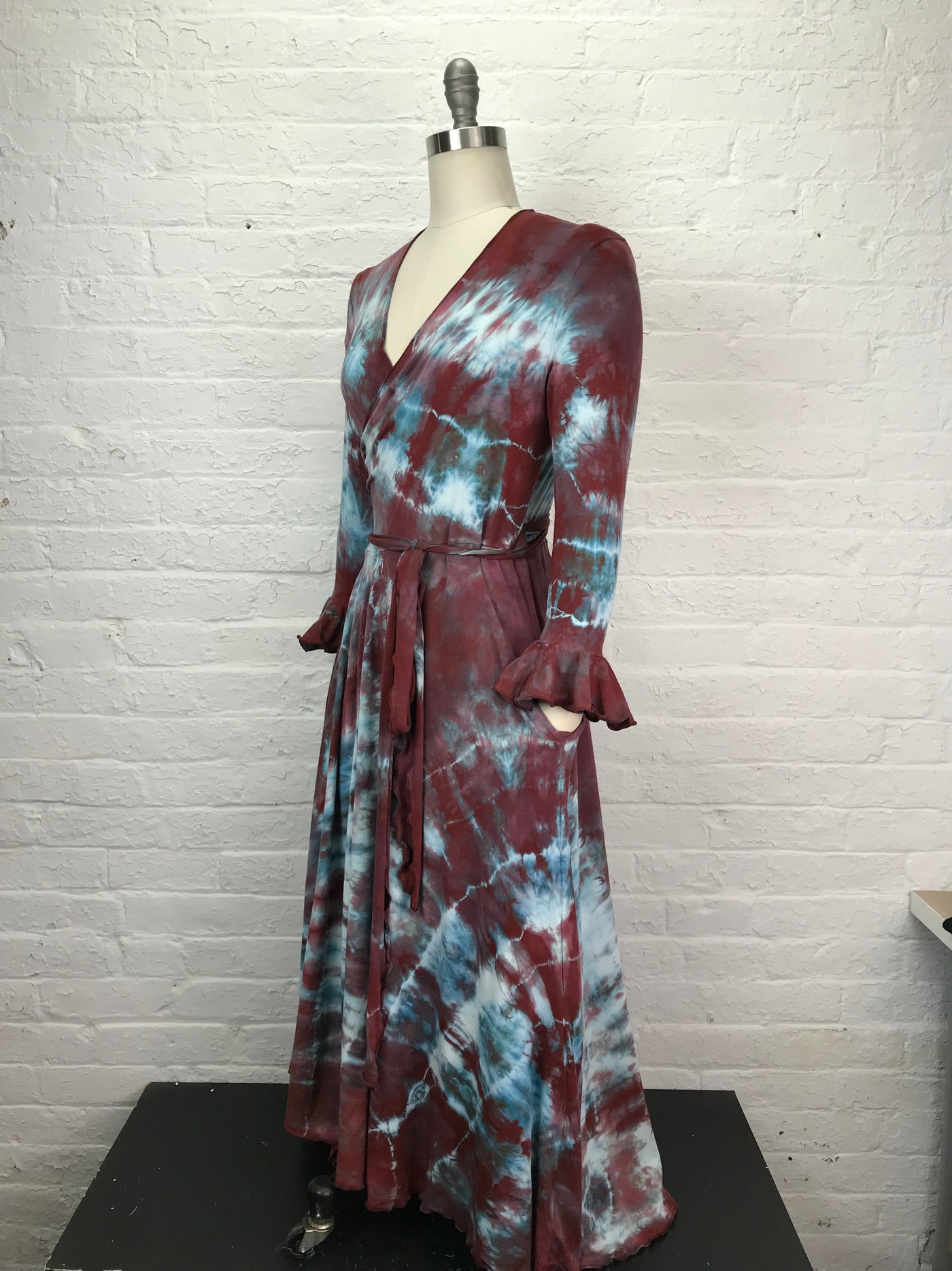 Flamenco Wrap Dress with Pockets in Pinot Noir Tangle
