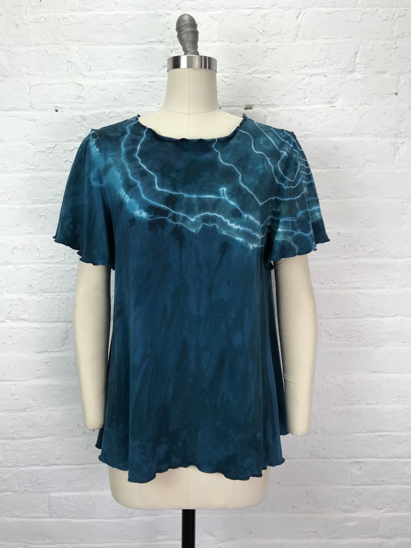 Rose Top with Flounce Sleeve in Malachite Geode