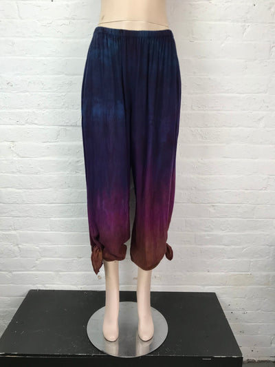 Straight Leg Pant with Side Slit in Iridescent Dawn - Large