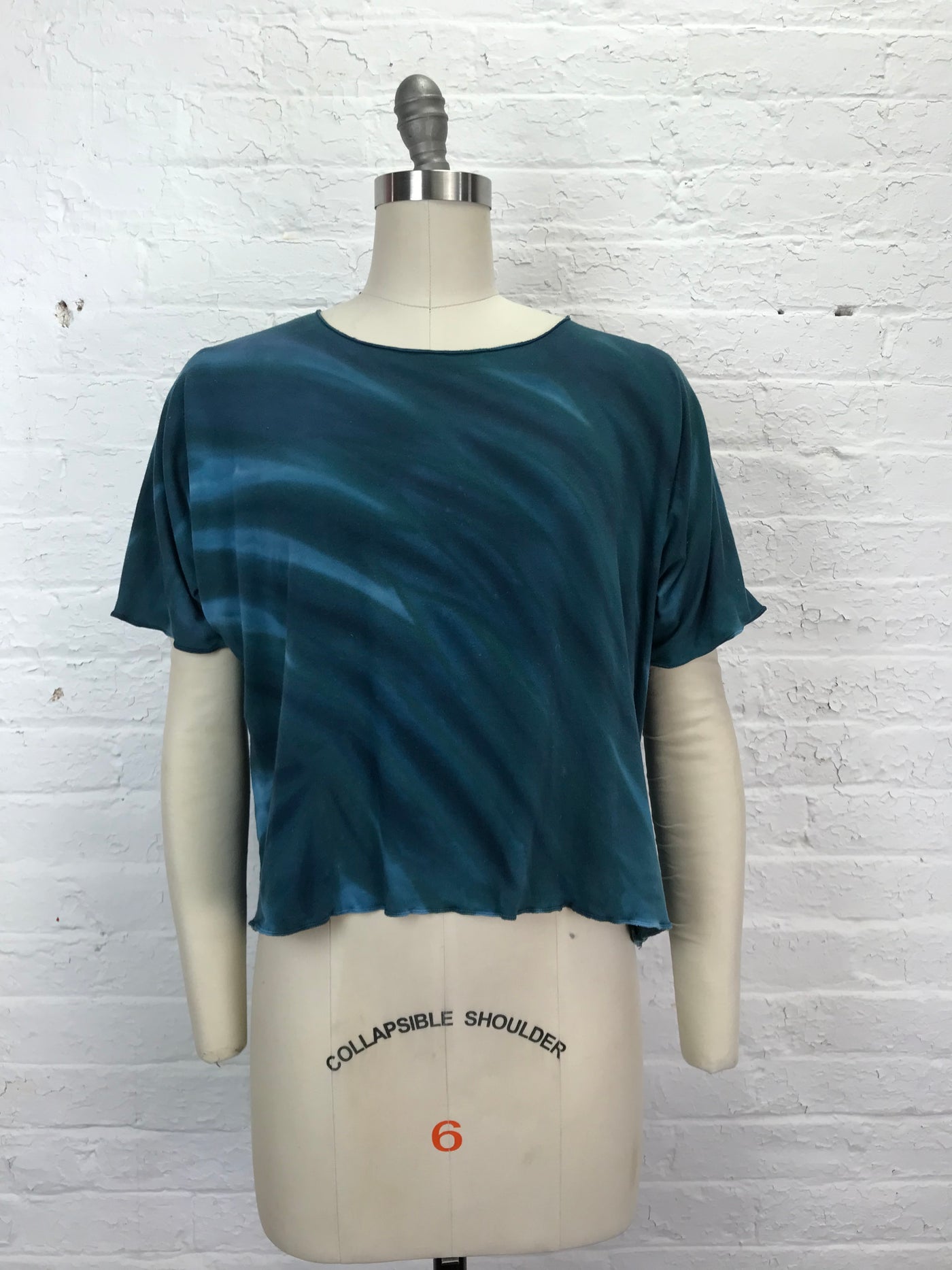 Juni Short Sleeve Petite Top in Dolphin Wake - One Size