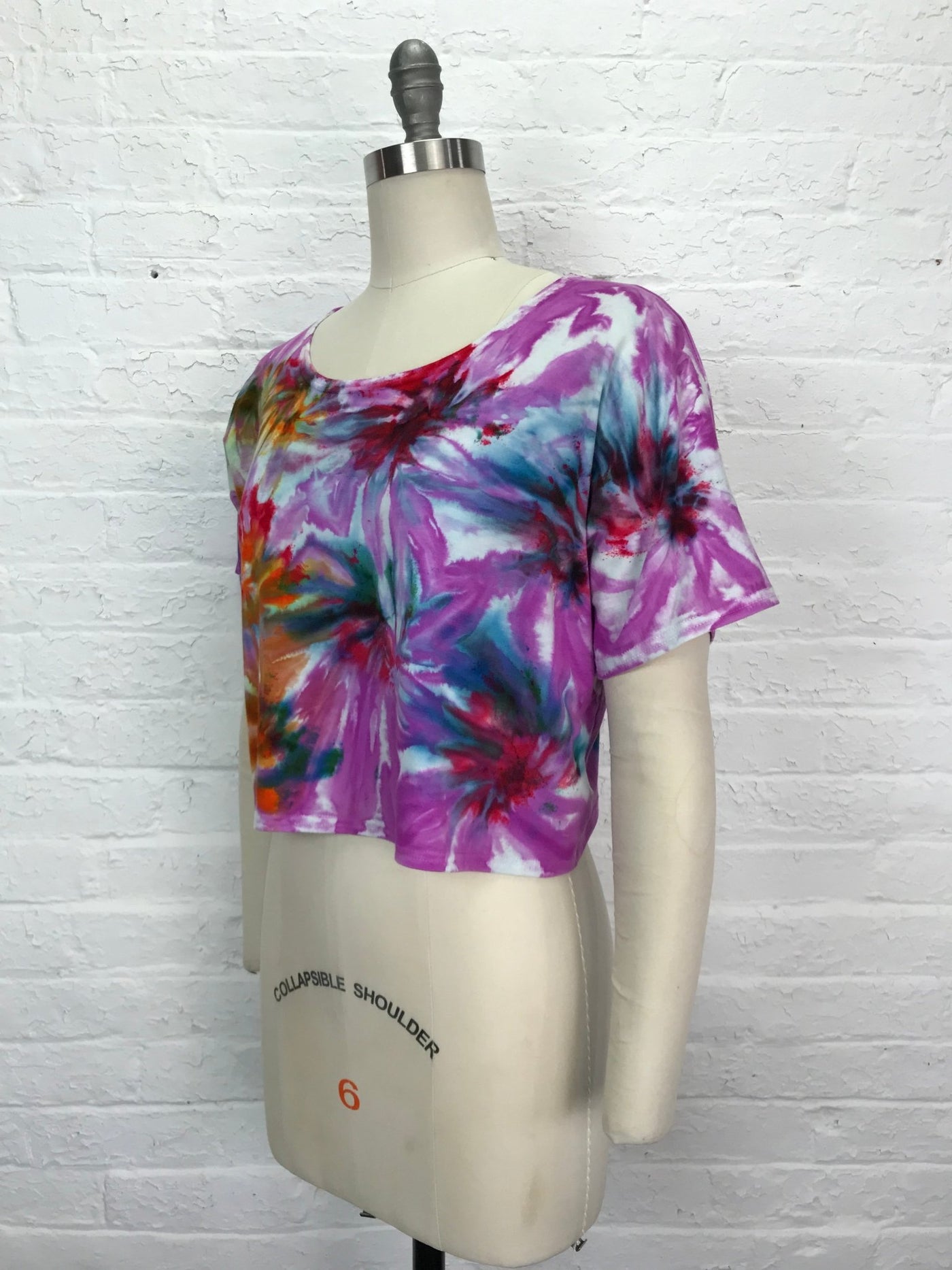 Astrid Crop Top in Wildflower Fireworks - Cloud Candy