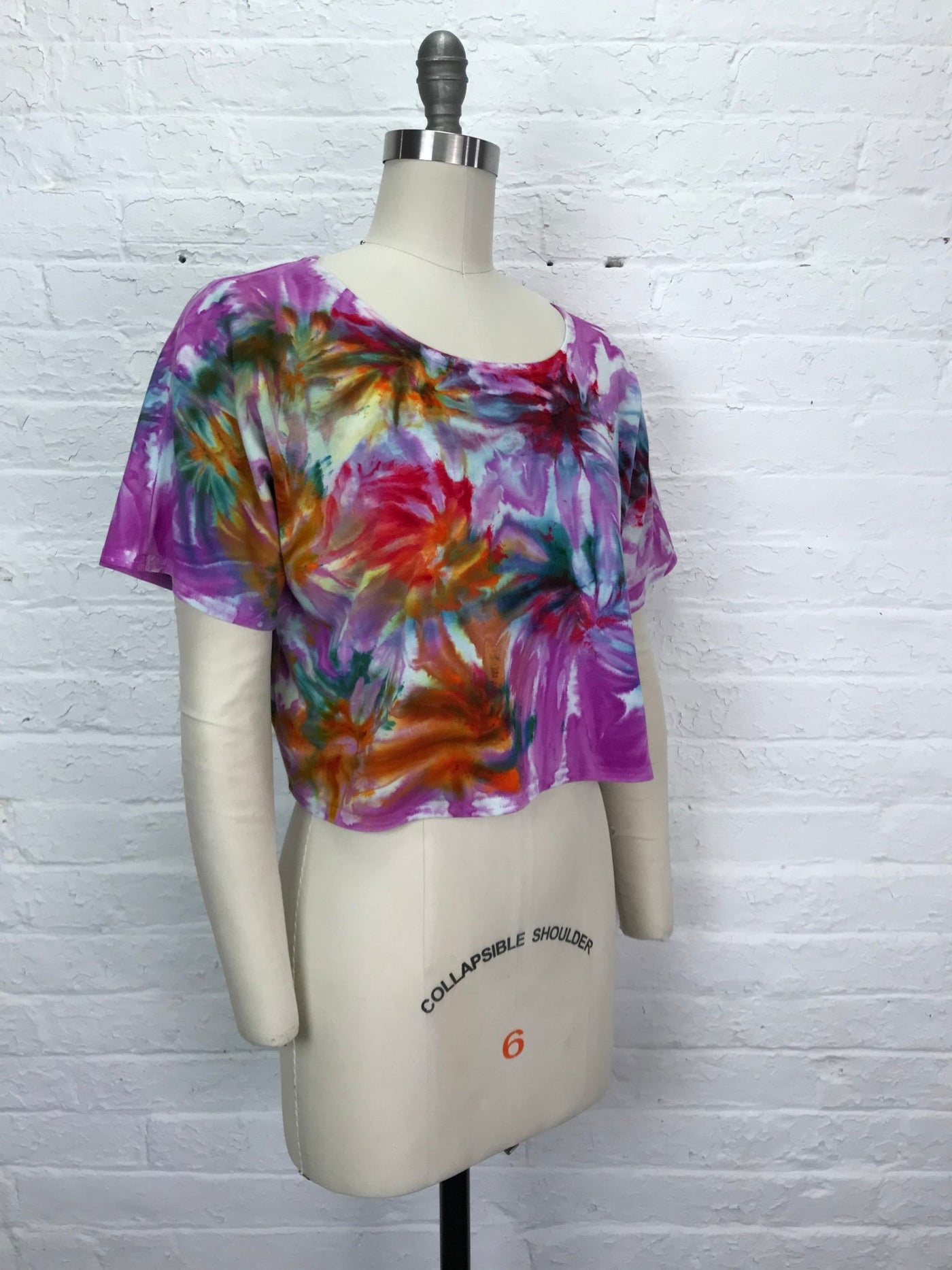 Astrid Crop Top in Wildflower Fireworks - Cloud Candy