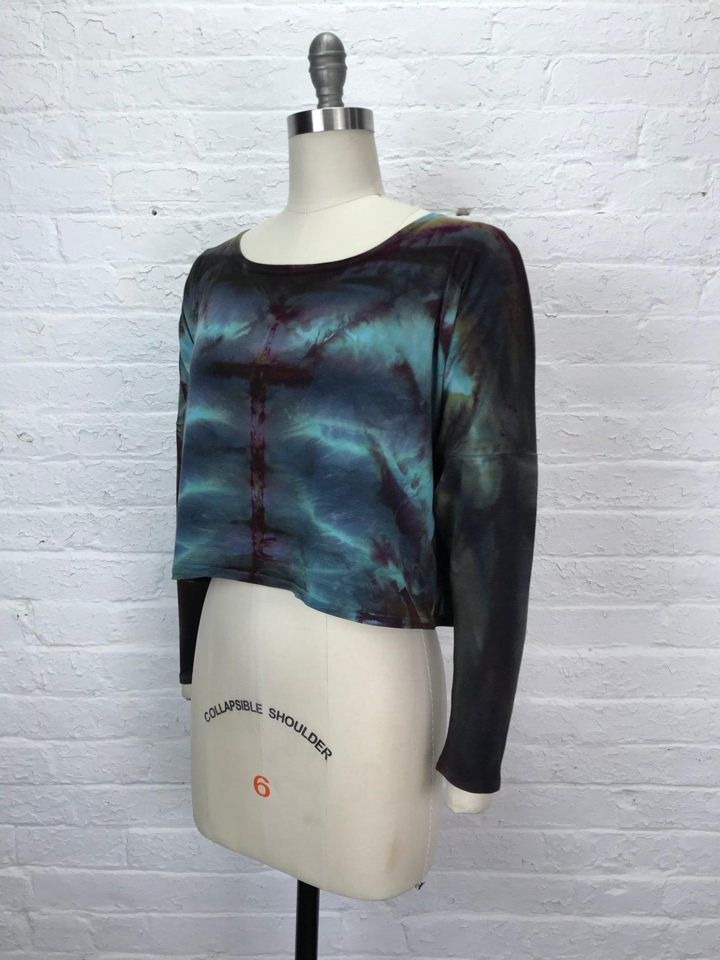 Astrid Long Sleeve Crop Top in Intercostal Vibration - One Size - Cloud Candy
