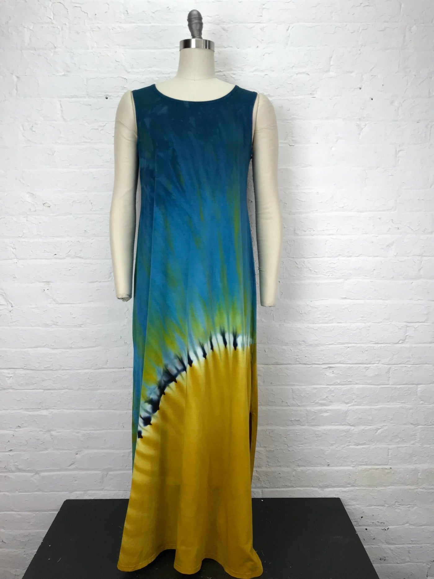 Eileen Maxi Tank Dress in Key West Sunrise - Cloud Candy