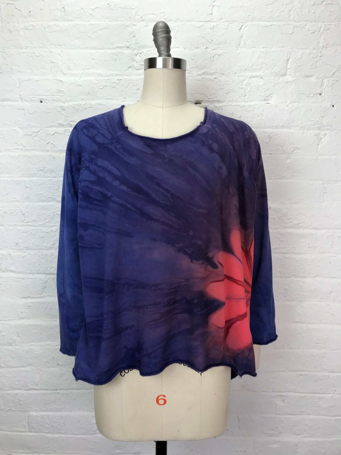 Fleece Raglan Sweatshirt in Red Daisy - Medium - Cloud Candy