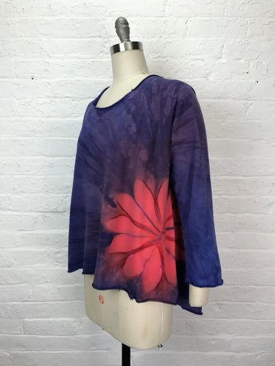 Fleece Raglan Sweatshirt in Red Daisy - Medium - Cloud Candy