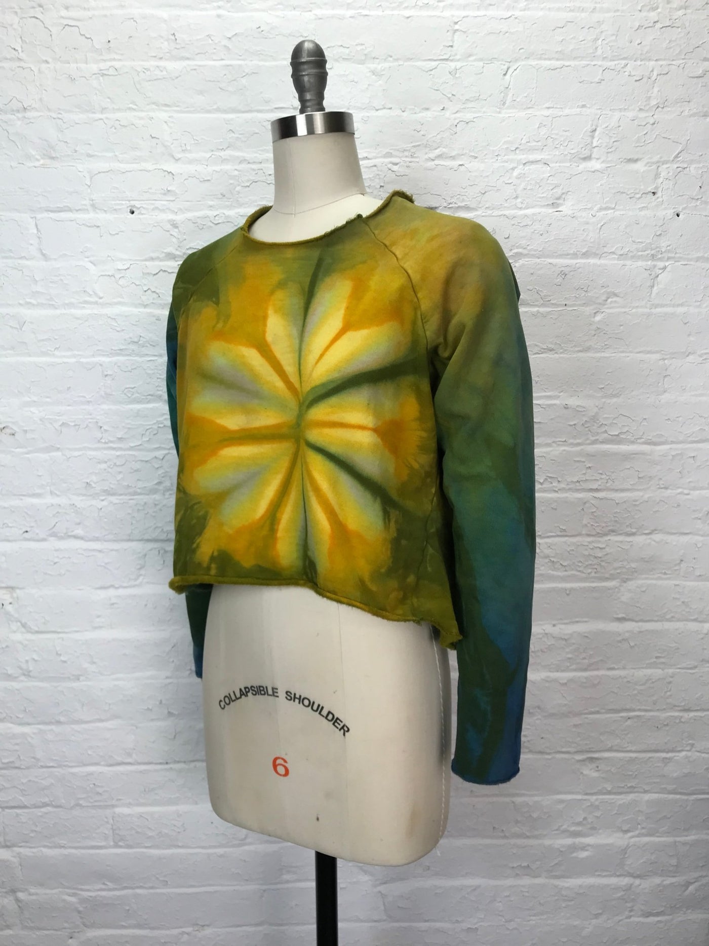 Heavyweight Fleece Cropped Sweatshirt in Merry Marigold - Cloud Candy