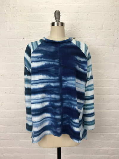 Heavyweight Fleece Raglan Sweatshirt in Navy Stripe - One Size - Cloud Candy