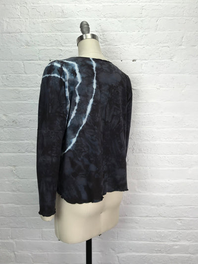 Juni Long Sleeve Petite Top in Warm Charcoal Geode - One Size - Cloud Candy