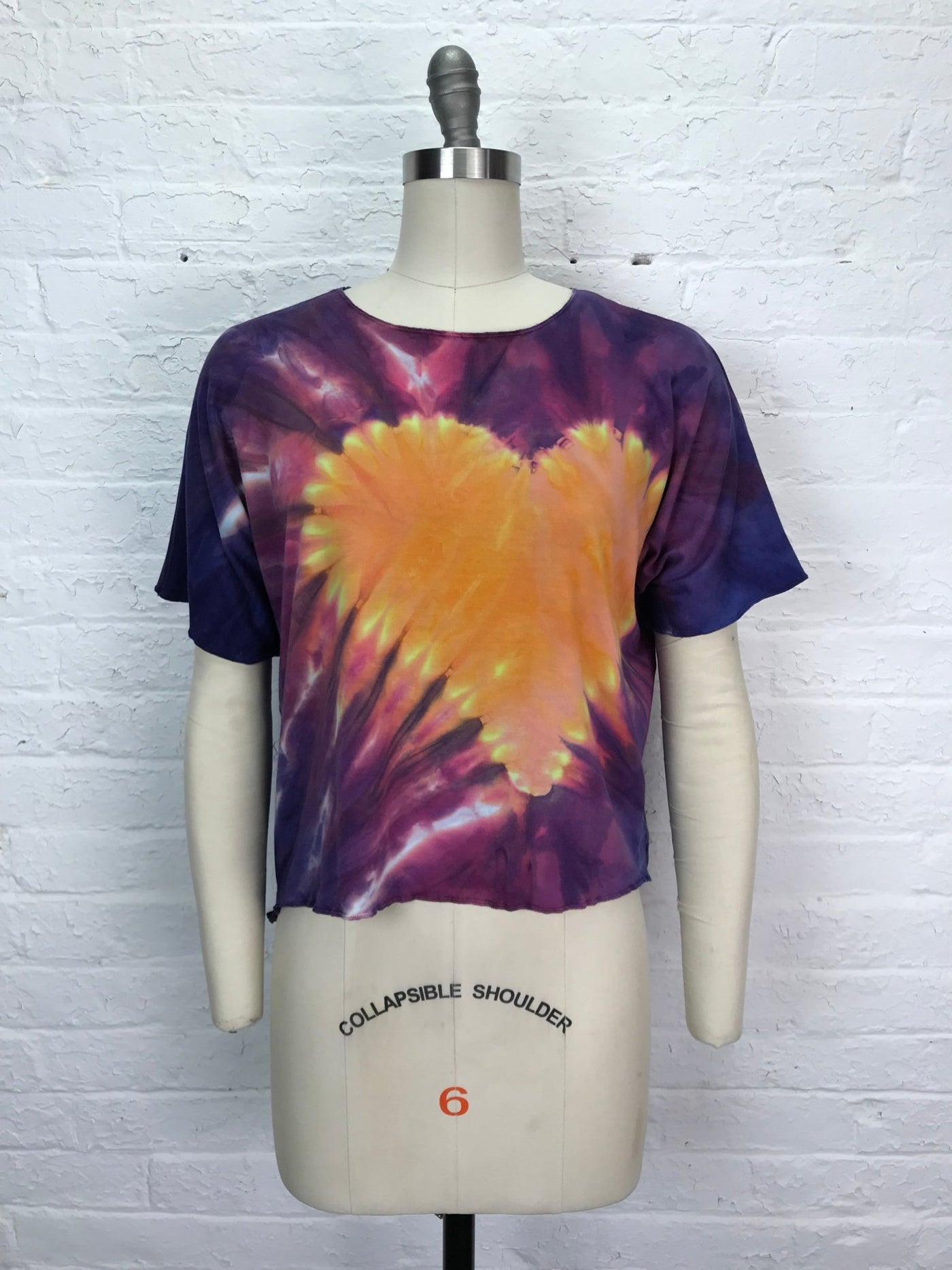 Juni Short Sleeve Petite Top in Hearts on Fire - Cloud Candy
