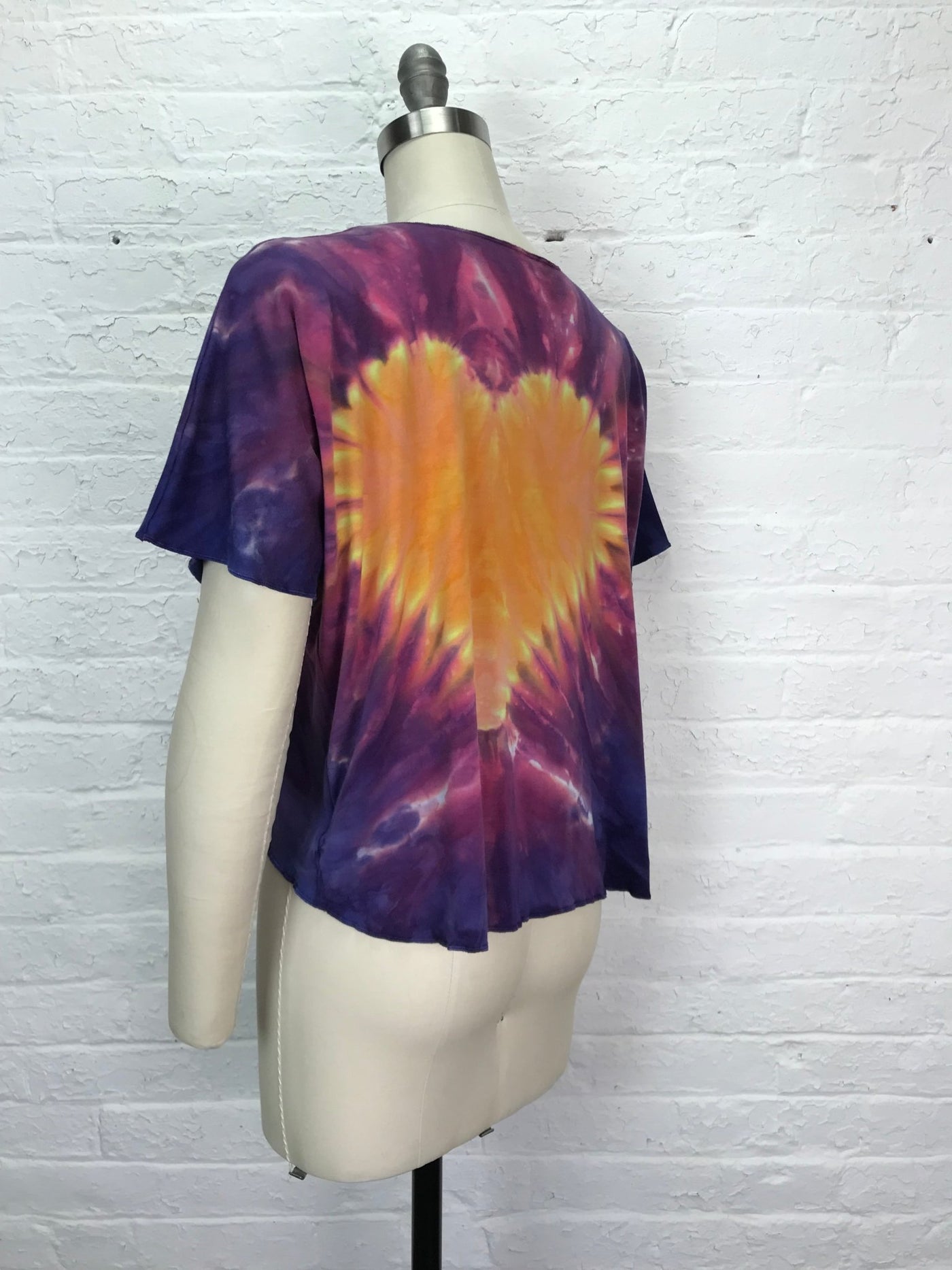 Juni Short Sleeve Petite Top in Hearts on Fire - Cloud Candy