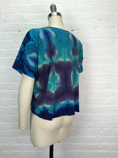 Juni Short Sleeve Petite Top in Tidepool Mirage - Cloud Candy