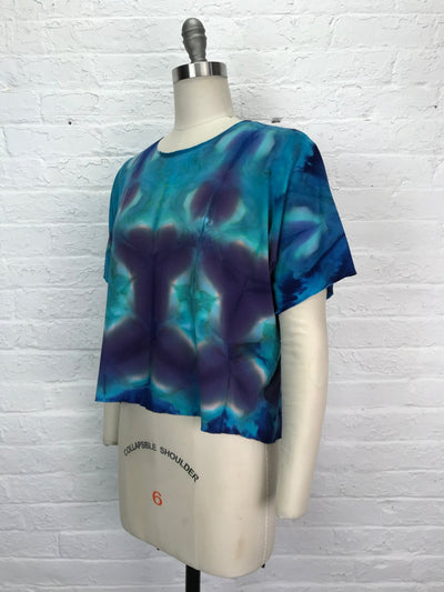 Juni Short Sleeve Petite Top in Tidepool Mirage - Cloud Candy