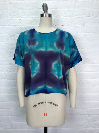 Juni Short Sleeve Petite Top in Tidepool Mirage - Cloud Candy