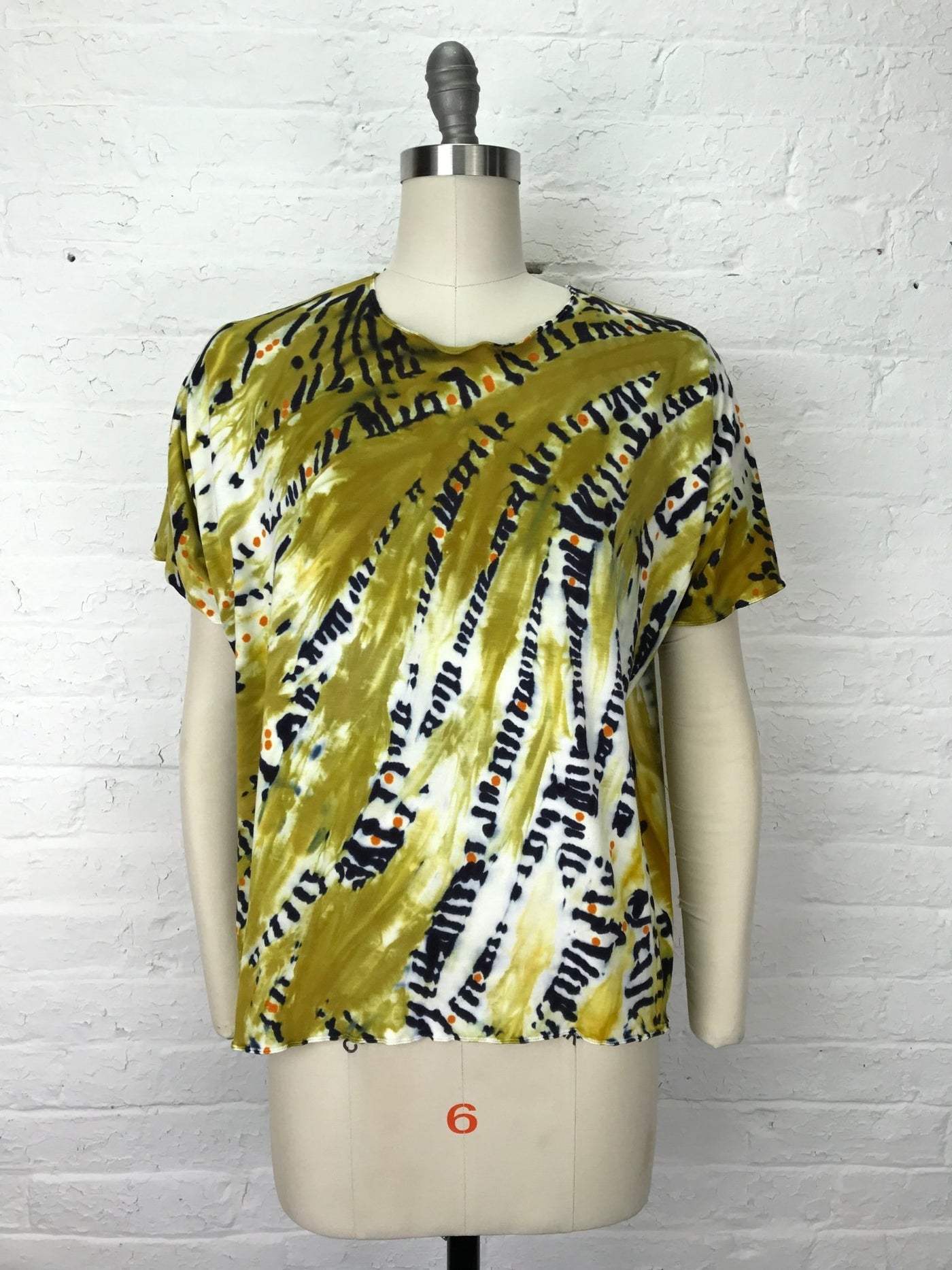 Juni Short Sleeve Shirt in Wildcat - One Size - Cloud Candy