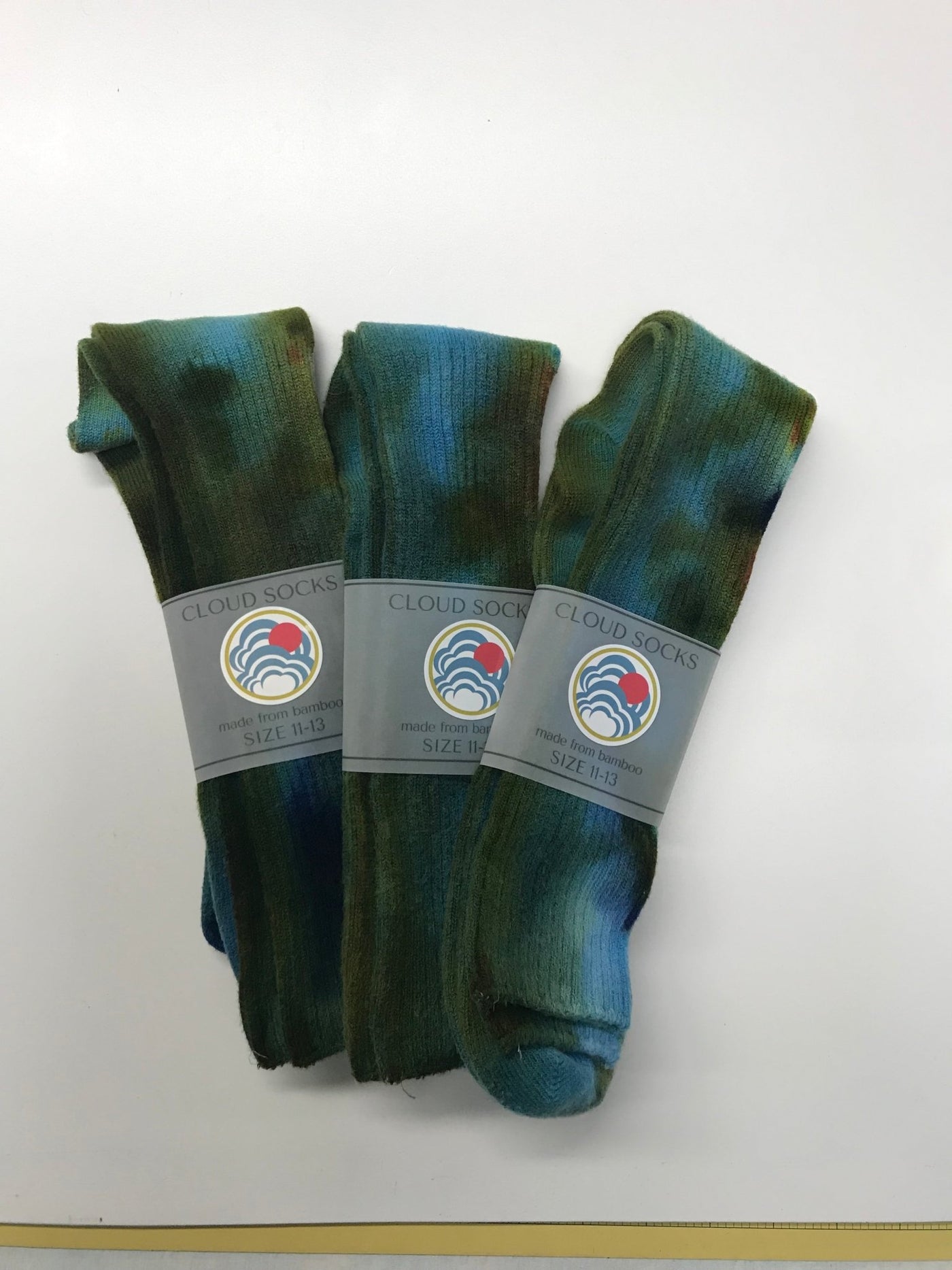 Men's Bamboo Crew Socks in Leprechaun - Cloud Candy