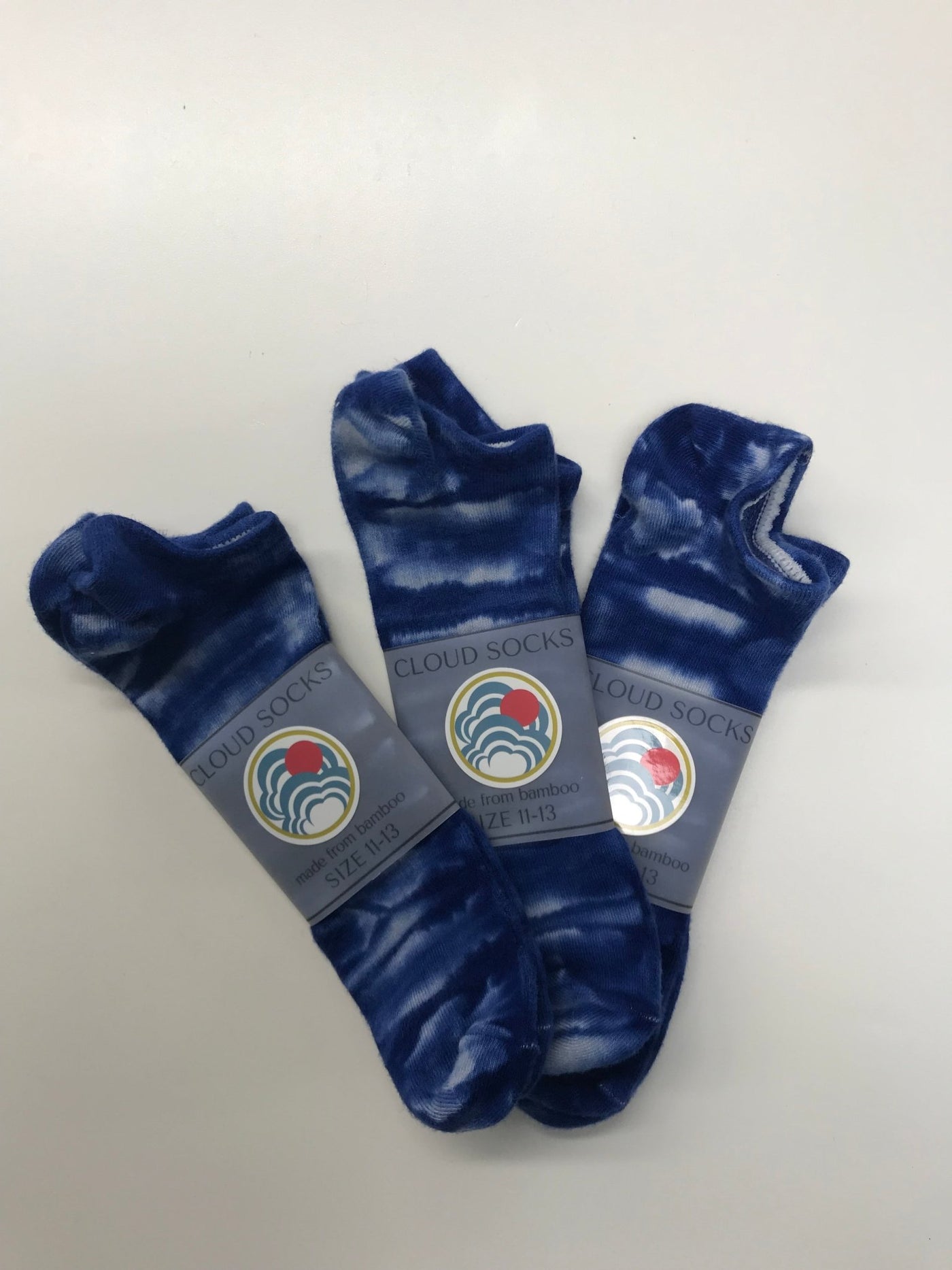 Men's Bamboo Footie Socks in Magic Blue - Cloud Candy