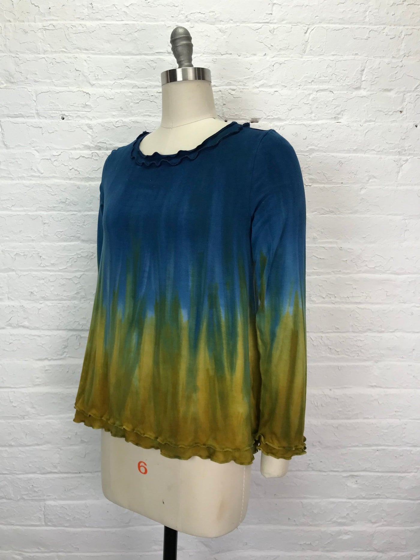 Roselle Top in Sunlight in the Estuary - Cloud Candy