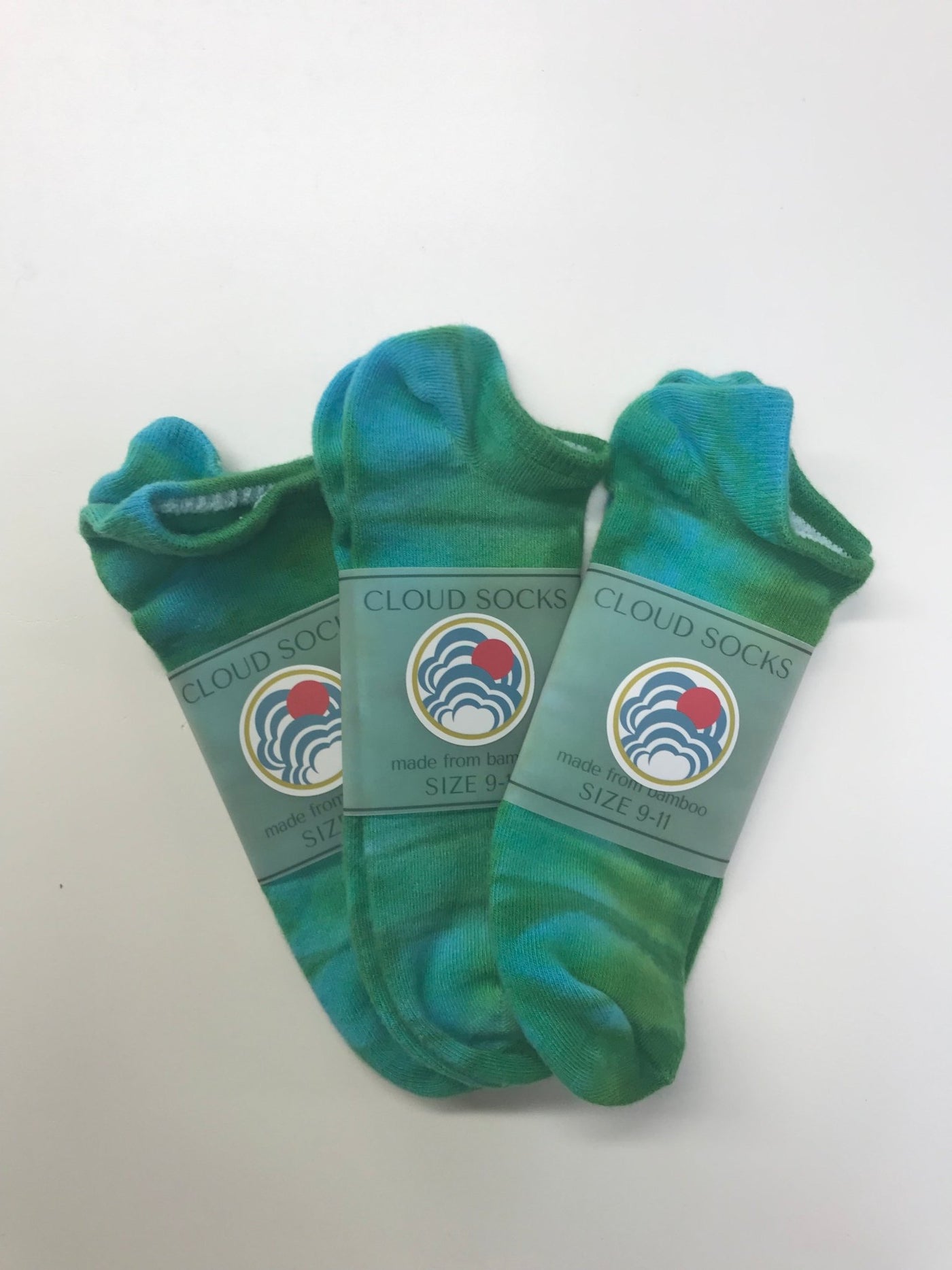 Women's Bamboo Footie Socks in Lily Pad - Cloud Candy