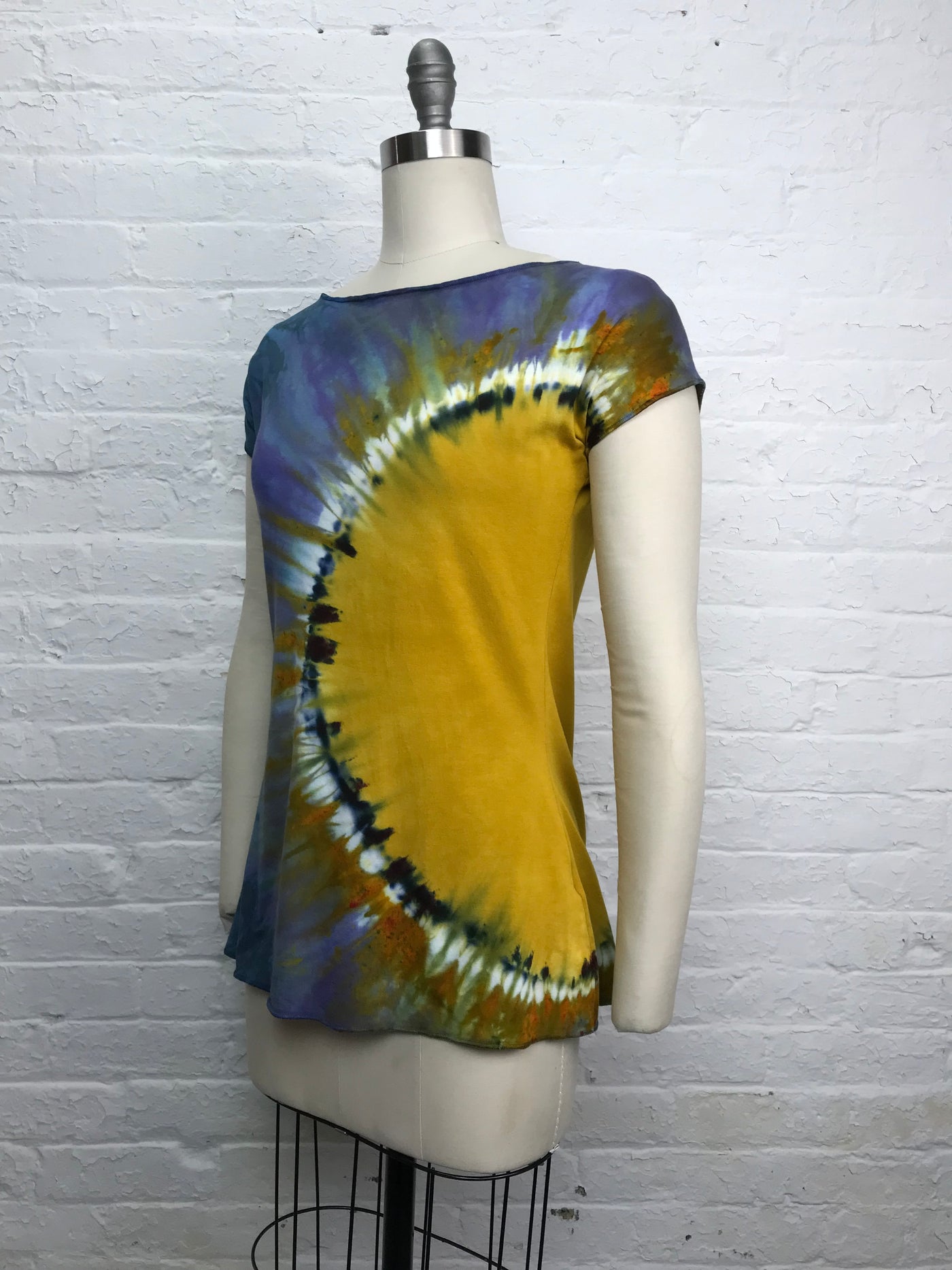 Bold Graphic Shibori Dyed Fitted Candy Top in Kalahari Sunrise - side view