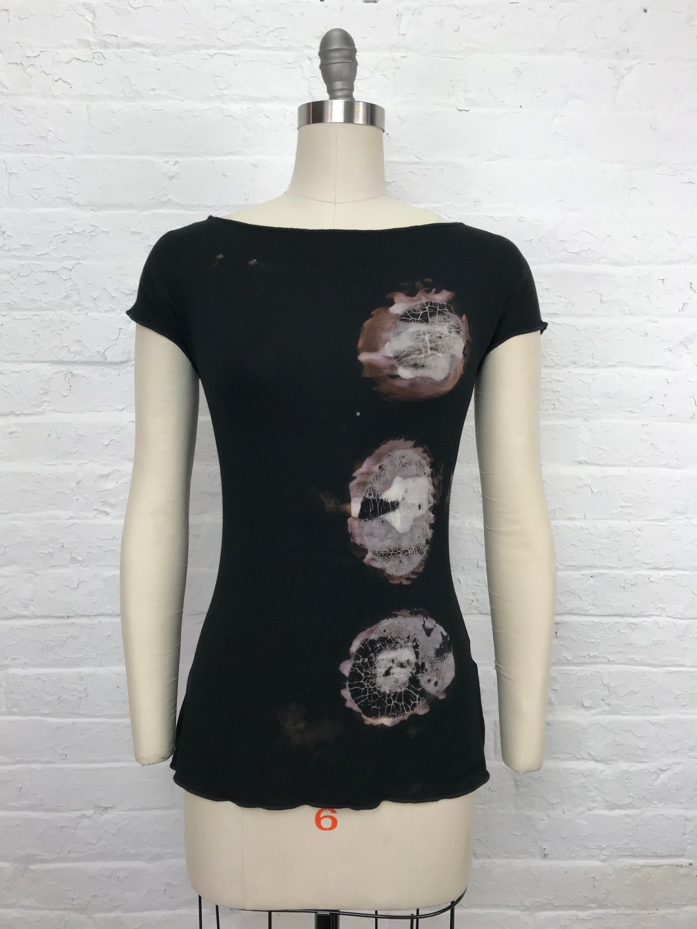 Hand Painted Potato Dextrin Resist Fitted Candy Top in Cellular Chemistry - Small - front view