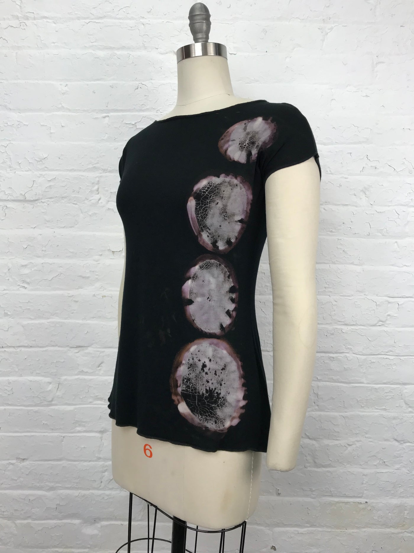 Hand Painted Potato Dextrin Resist Fitted Candy Top in Cellular Chemistry - Medium - side view