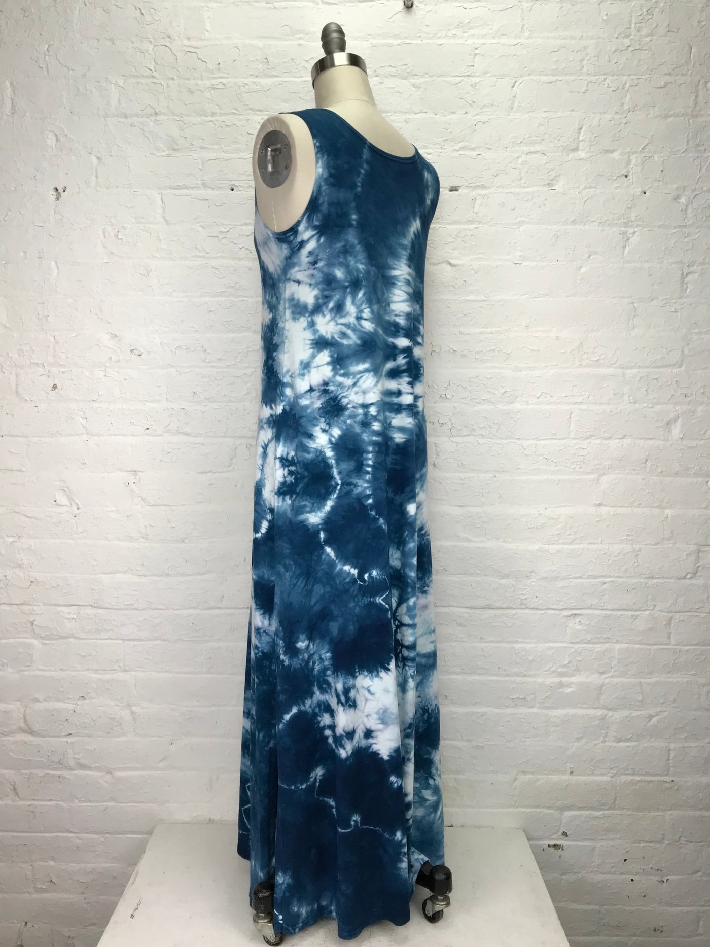 Eileen Maxi Tank Dress in Midnight Tangle - Cloud Candy